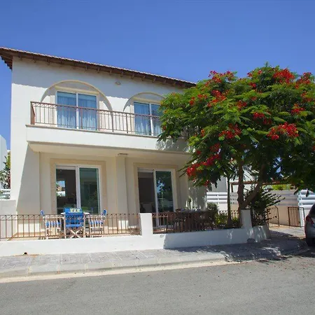 Renting This Villa Minutes From Kalamies Beach Protaras Villa 44 Villa Protaras